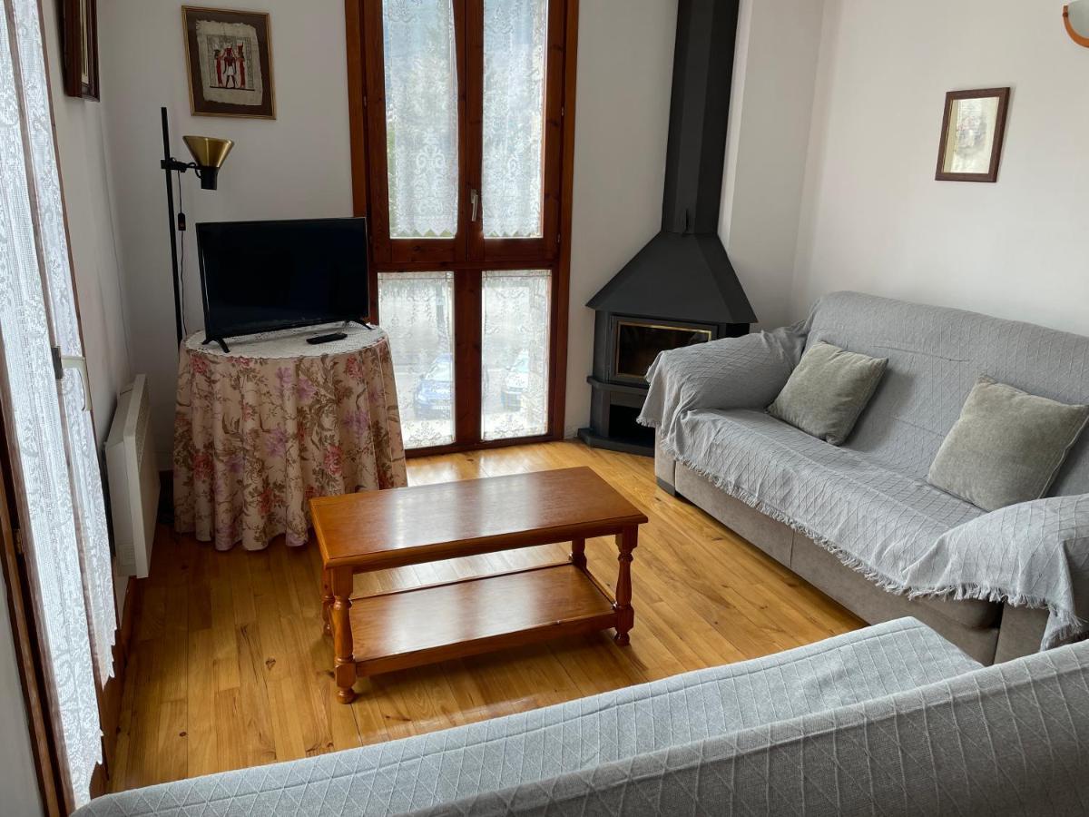 Apartaments Pirinenc Esterri d'Àneu Esterno foto
