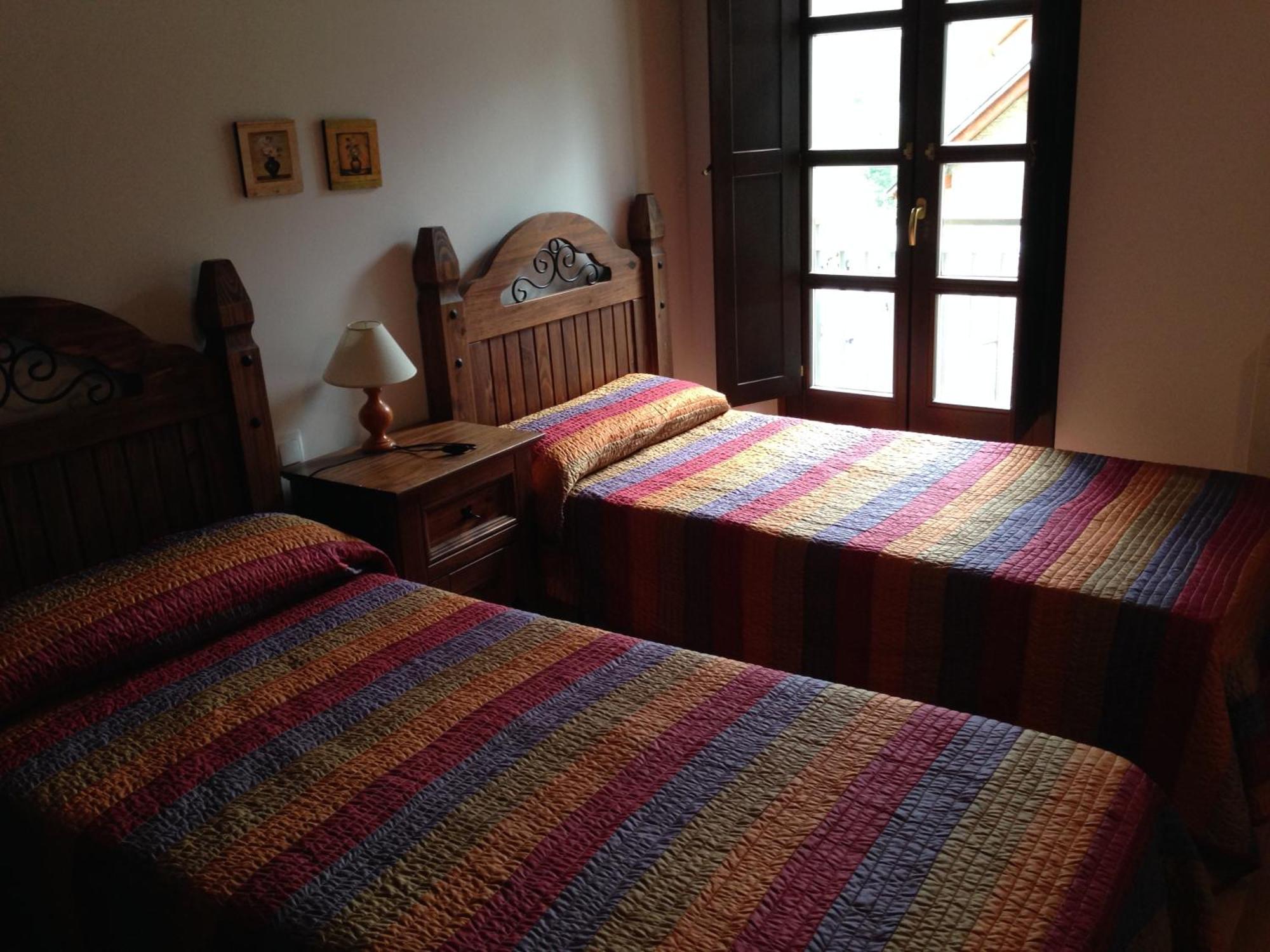 Apartaments Pirinenc Esterri d'Àneu Esterno foto