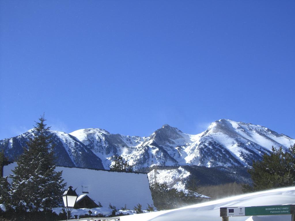 Apartaments Pirinenc Esterri d'Àneu Esterno foto